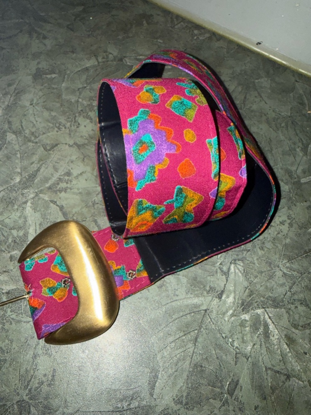 Authentic Vintage Floral Print Belt w Gold-Tone Buckle and multicolored design